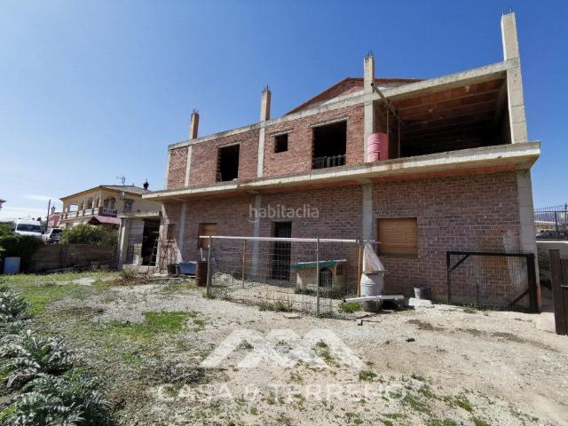Casa en venta en Alcaucín. A la venta, Chalet en construcción, Alcaucín. Casas.