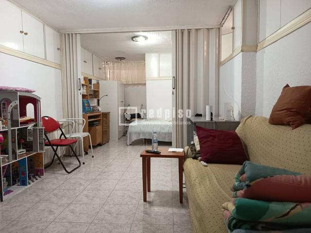 Chalet en venta en Alcobendas, Ensanche. CHALET ADOSADO DE 3 DORMITORIOS, 2 BAÑOS Y AMPLIA TERRAZA. Chalets.