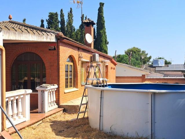 Chalet en venta en Alcover. Chalet con 1200m2 de terreno llano URB. MASIES CATALANES ALCOVER TARRAGONA. Chalets.