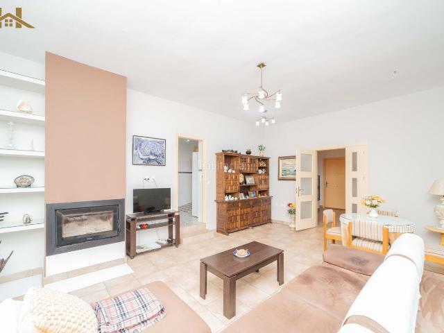 Chalet en venta en Aldea del Fresno. Chalet Independiente de 309 m² construidos sobre parcela de 5.075 m², en Aldea del Fresno. Chalets Aldea del.