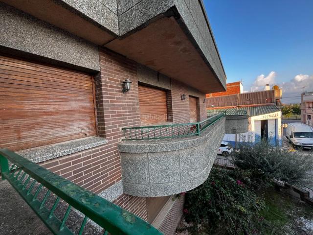 Chalet en venta en Aldea L´ Costa Dorada. Se vende amplio chalet esquinero en LAldea Ideal para vivir y emprender. Chalets Aldea.