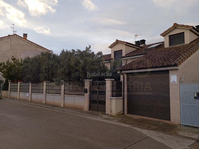 Chalet en venta en Alesanco. Chalet 4 habitaciónes, Duplex Venta Alesanco. Chalets.