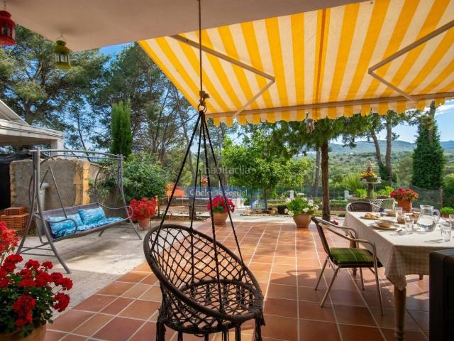 Chalet en venta en Alfara de Algimia. Chalets Alfara de.