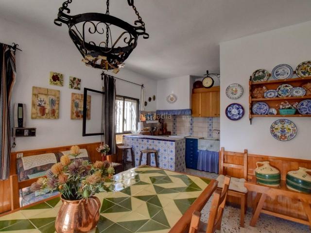 Chalet en venta en Alfara de Carles. Finca con vivienda, piscina y cédula de habitabilidad en Vall Cervera, Alfara de Carles. Chalets Alfara de.