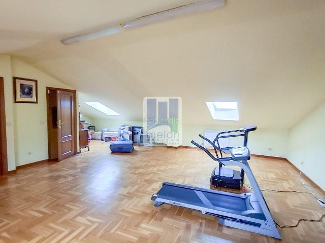 Chalet en venta en Alfoz de Quintanadueñas. Chalets Alfoz de.