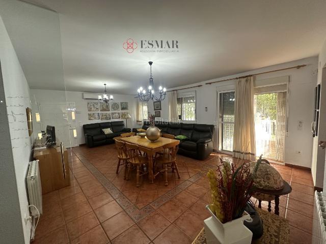 Chalet en venta en Algímia de Alfara. Chalet en venta en Algimia De Alfara, 5 dormitorios. Chalets Algímia de.