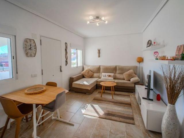 Chalet en Venta en Algorfa, Alicante