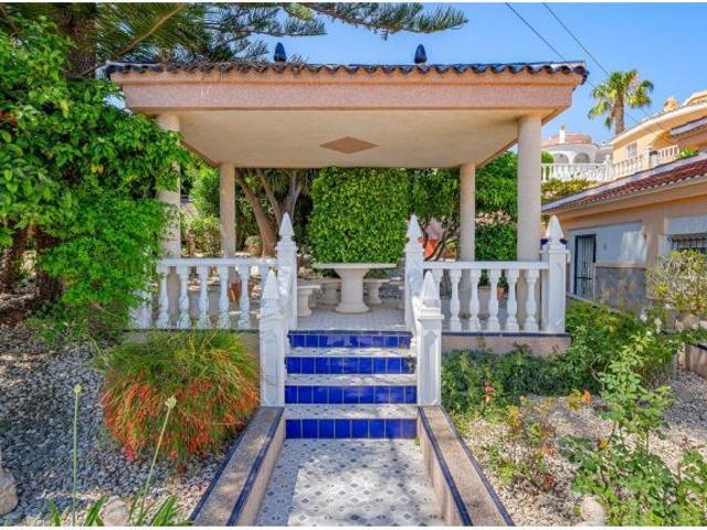 Chalet en Venta en Algorfa, Alicante