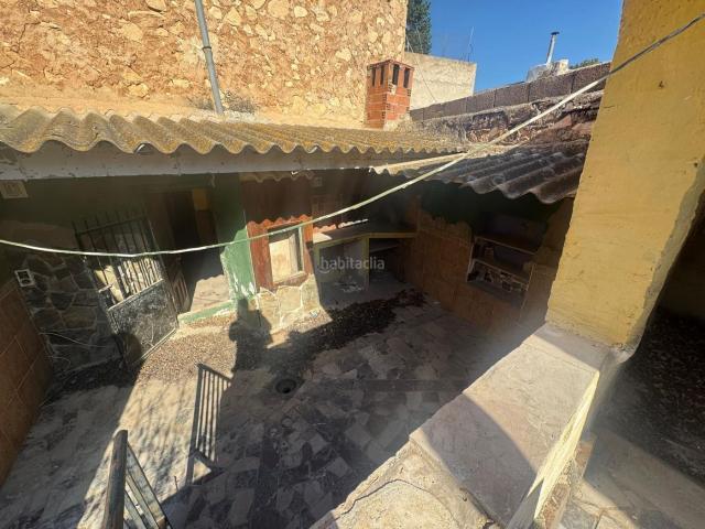 Chalet en venta en Algueña. Chalet adosado en Algueña. Chalets.