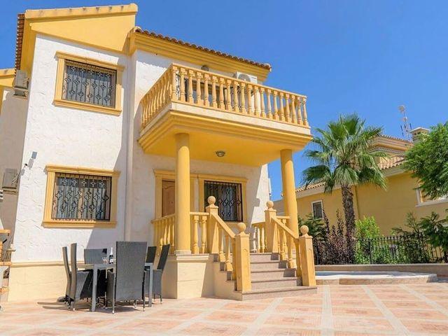 Chalet en venta en Alicante / Alacant, Alicante Costa Blanca
