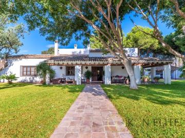 Chalet en venta en Alicante, Alicante Golf