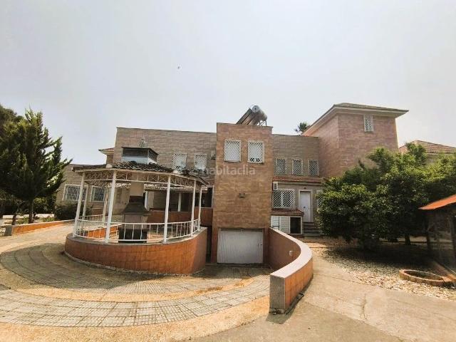 Chalet en venta en Aljaraque, Dehesa Monacilla. Chalets.
