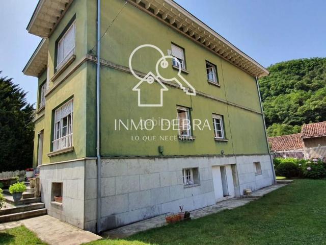 Chalet en venta en Aller. Casa Indiana. Chalets.