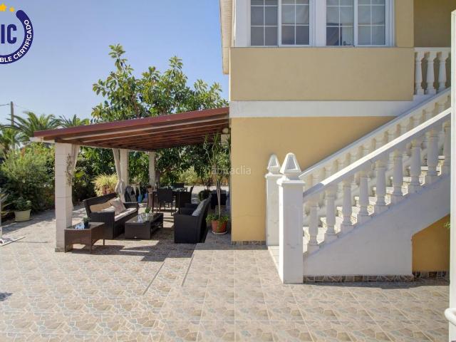 Chalet en venta en Almenara. VIVE JUNTO AL MAR EN UNA CASA INDEPENDIENTE CON TERRENO. Chalets.