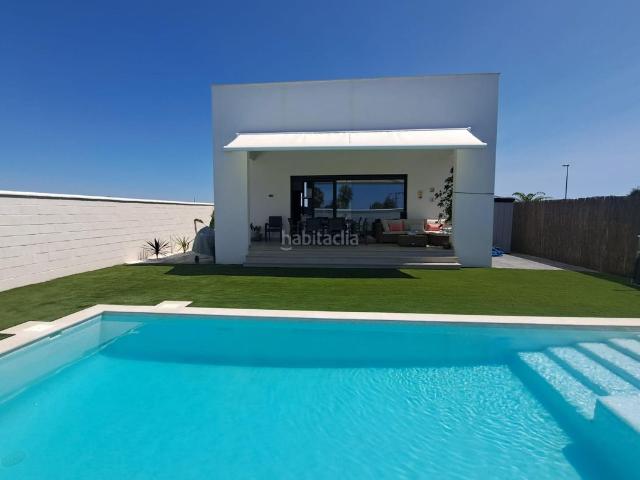 Chalet en venta en Almendralejo. AlmendralejoChalet. Chalets.