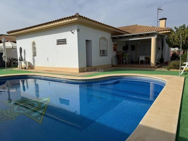 Chalet en venta en Almensilla. ESPECTACULAR UNIFAMILIAR EN ALMENSILLA. Chalets.