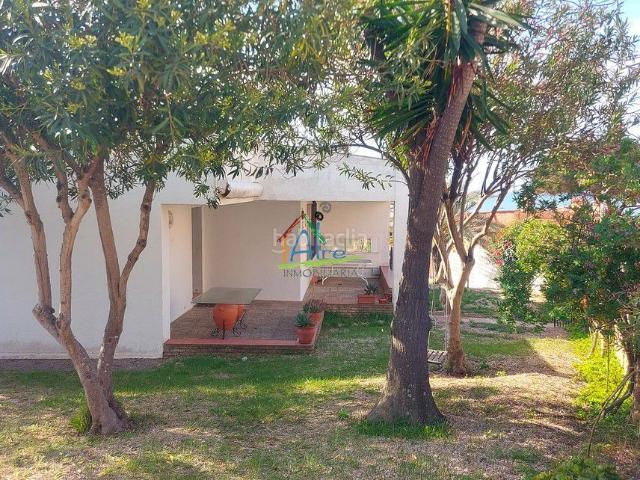 Chalet en venta en Almonte, Centro Torre de la Higuera. Chalet en venta en Sector Dehesa de las Marismillas, 5 dormitorios. Chalets.