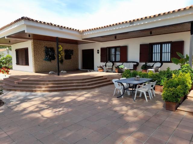 Chalet en venta en Almoster. Chalet unifamiliar en almoster tarragona. Chalets.