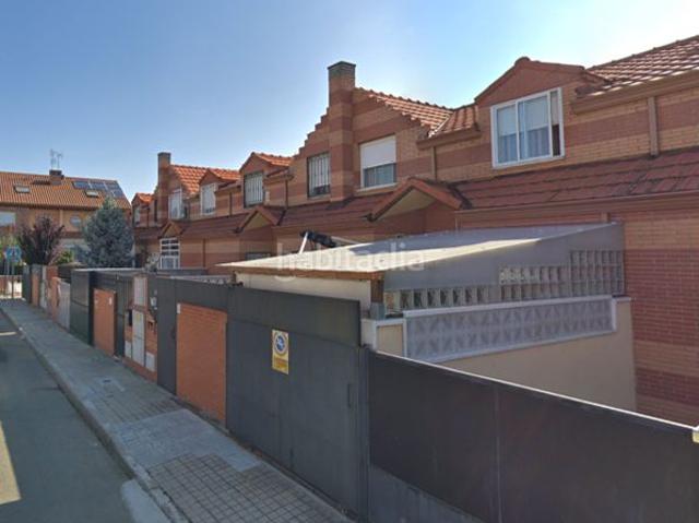 Chalet en venta en Alovera. Chalets.