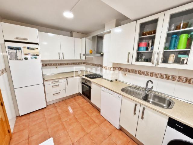 Chalet en venta en Alovera. Magnífico Chalet en Nuevo Alovera!. Chalets.