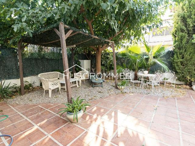 Chalet en venta en Alqueries Les Alquerías del Niño Perdido. Chalet independiente con jardín en el centro de Les Alqueríes. Chalets Alqueries Les Alquerías del Niño.