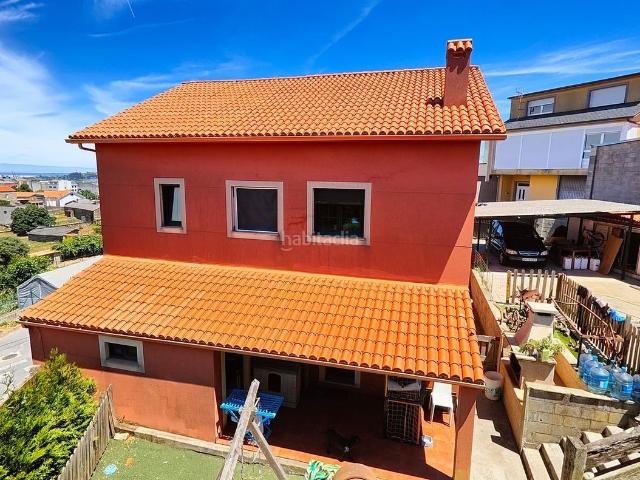Chalet en venta en Arteixo, Arteixo Pueblo. Chalets.