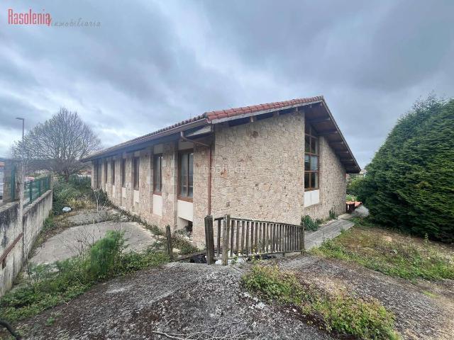 Chalet en venta en Arteixo, Morás A Zapateira. chalet independiente en venta en Calle Zapateira, 12, Arteixo. Chalets.