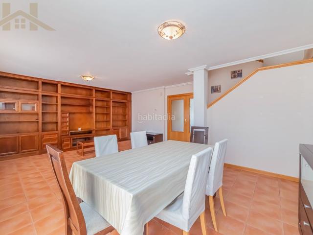 Chalet en venta en Aranjuez, La Montaña El Cortijo. Chalet adosado en venta en Calle Segovia. Chalets.