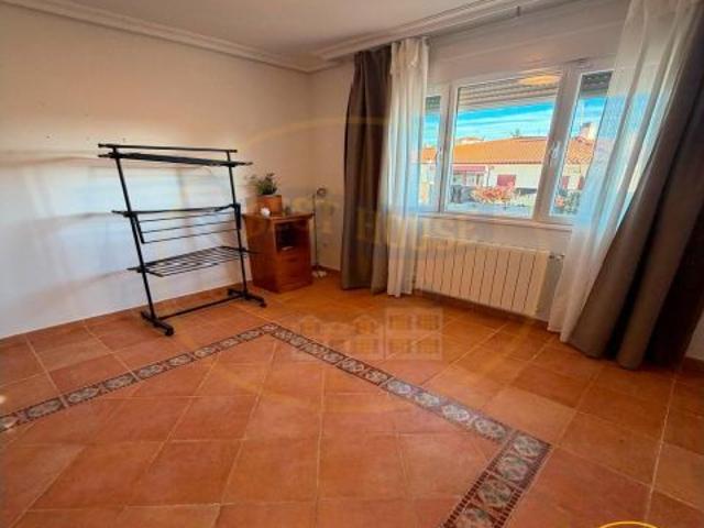 CHALET EN VENTA EN ARCAS DEL VILLAR