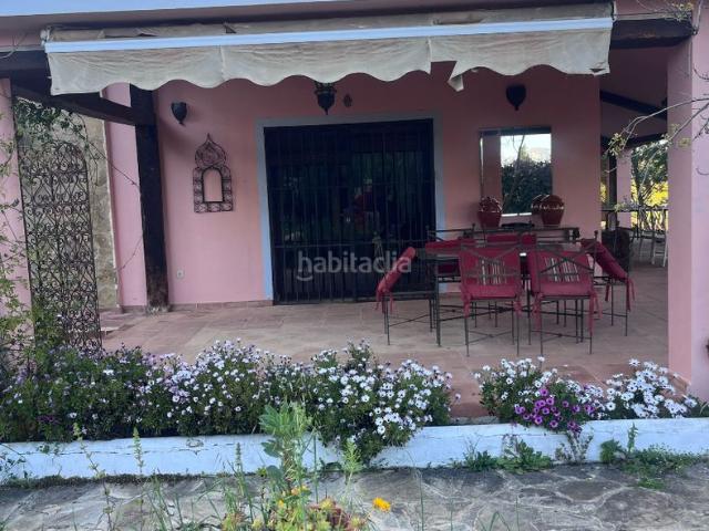 Chalet en venta en Archidona. *Chalet Independiente en Archidona Un Refugio Natural*. Chalets.