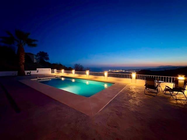 Chalet en venta en Arenas, Málaga Costa del Sol