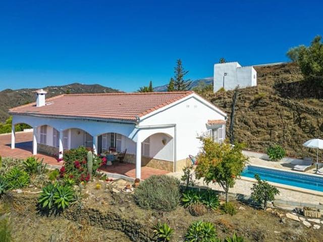 Chalet en venta en Arenas, Málaga Costa del Sol