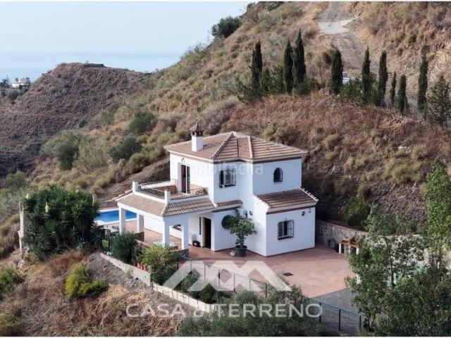 Chalet en venta en Arenas. En venta Villa en Arenas, Málaga, Andalucía. Chalets.
