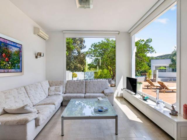 Chalet en venta en Argentona, Nucli Urbà. Casa villa Excelentes de 5 dormitorios en venta en Argentona, Barcelona. Chalets.
