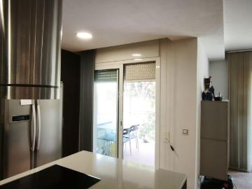 Chalet en venta en Argentona, Urbanitzacions. CHALET CON 3 PISOS INDEPENDIENTES EN ARGENTONA. Chalets.