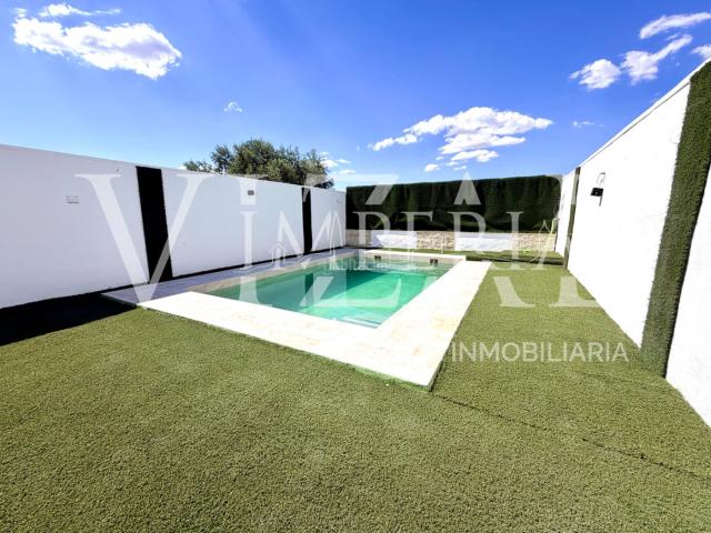 Chalet en venta en Argés. Chalet A ESTRENAR en ARGÉS. Chalets.