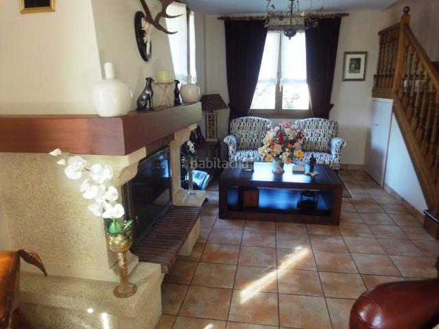 Chalet en venta en Atxondo. Chalet independiente de 2 alturas. 4.000 m2 de terreno. Chalets.