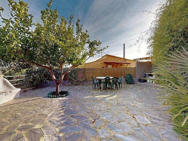 Chalet en venta en avenida Àngel Guimerà, Sentmenat, de 228 m² 7 habitaciones por 498.000