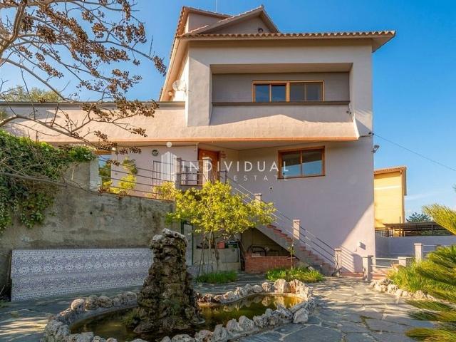 Chalet en venta en avenida Àngel Guimerà, Sentmenat, de 310 m² 7 habitaciones por 498.000