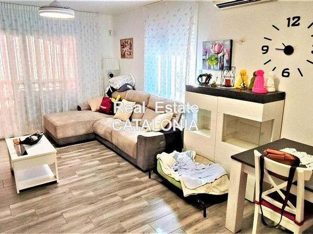 Chalet en venta en avenida Arbres, Maçanet de la Selva, de 198 m² 4 habitaciones por 275.000