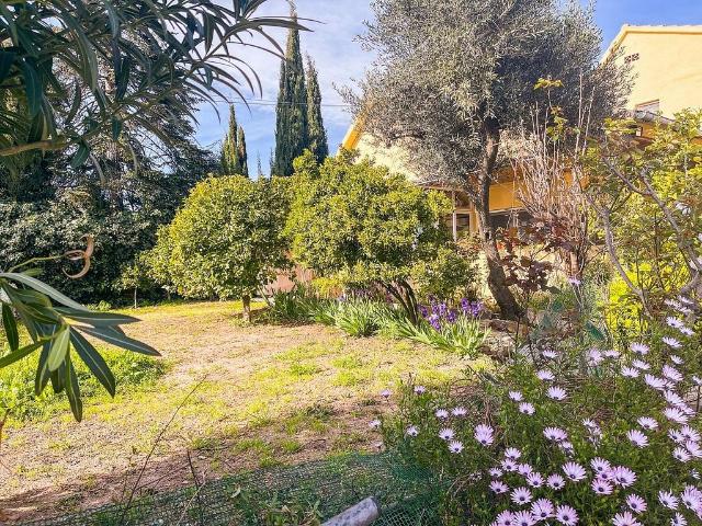 Chalet en venta en avenida D'alfou, Sant Antoni de Vilamajor, de 171 m² 4 habitaciones por 410.000