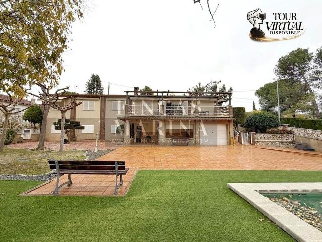 Chalet en venta en avenida De Hospital, Olesa de Bonesvalls, de 189 m² 6 habitaciones por 555.000