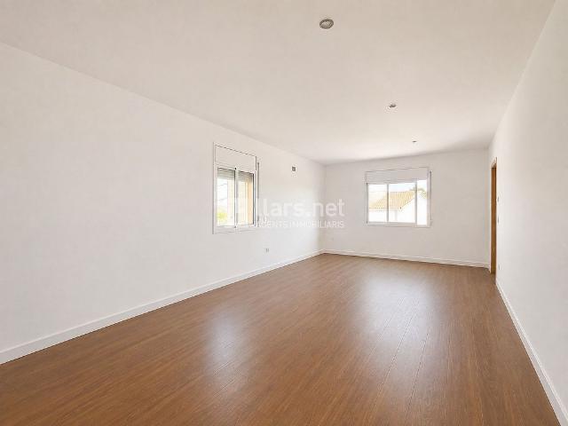 Chalet en venta en avenida De Mas D'en Serra, Sant Pere de Ribes, de 143 m² 4 habitaciones por 790.000