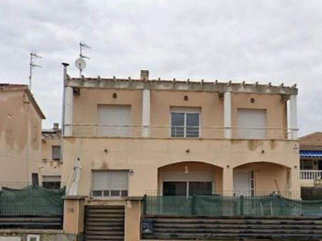 Chalet en venta en avenida De Rocacrespa, Vilanova i La Geltrú, de 214 m² 1 habitación por 232.000