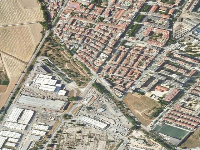 Chalet en venta en avenida De Setembre, Llagosta, La, de 134 m² 3 habitaciones por 197.537