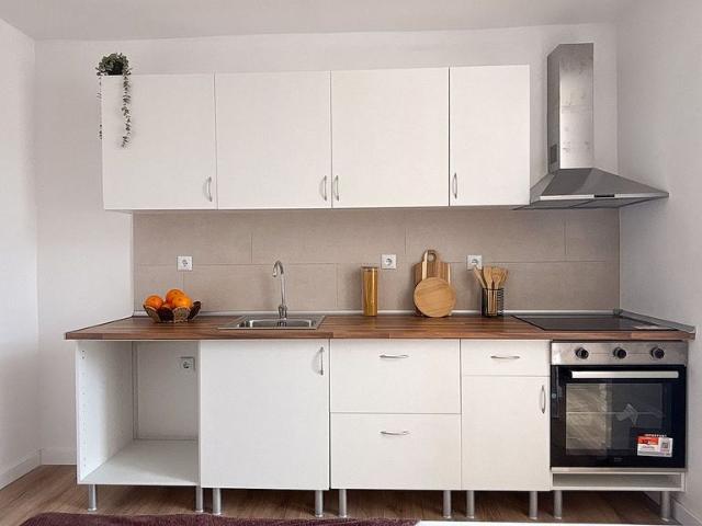 Chalet en venta en avenida D'elies Pagès, Barcelona, de 157 m² 9 habitaciones por 438.400