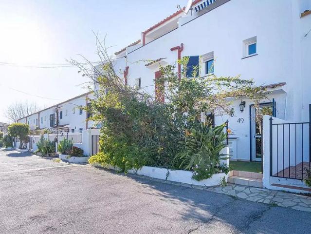 Chalet en venta en avenida Fages de Climent, Castelló d´Empúries, de 110 m² 4 habitaciones por 425.000