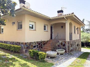 Chalet en venta en avenida Major, Franqueses del Vallès, les, de 158 m² 3 habitaciones por 279.000