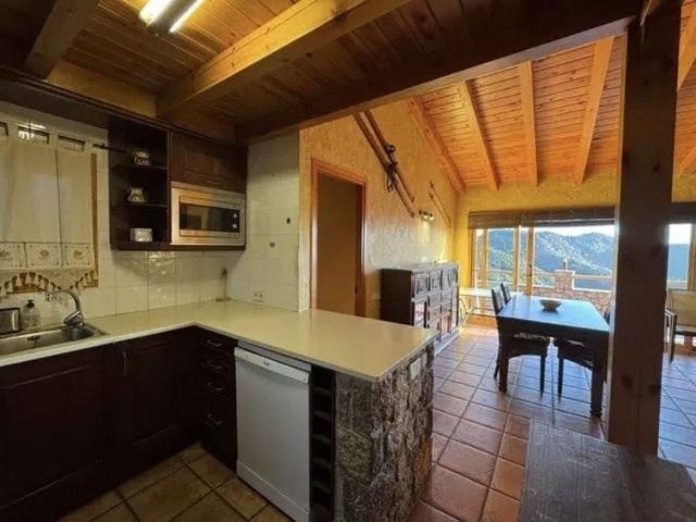 Chalet en venta en avenida Mataplana, Castellar de n´Hug, de 173 m² 4 habitaciones por 395.000