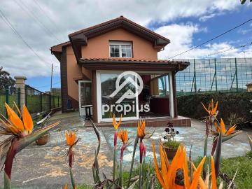 Chalet en venta en Avilés, Llaranes. CHALET INDEPENDIENTE EN GOZÓN AVILES. Chalets.